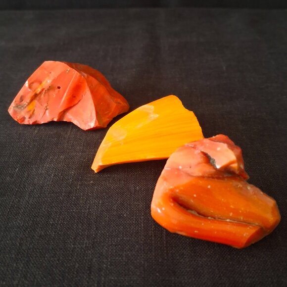 Cullet Akro Agate Clarksburg WV 3 Pieces Red and Orange Shades Slag Art Glass - Picture 1 of 5